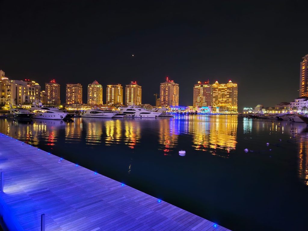 ce vizitezi in doha qatar the pearl marina