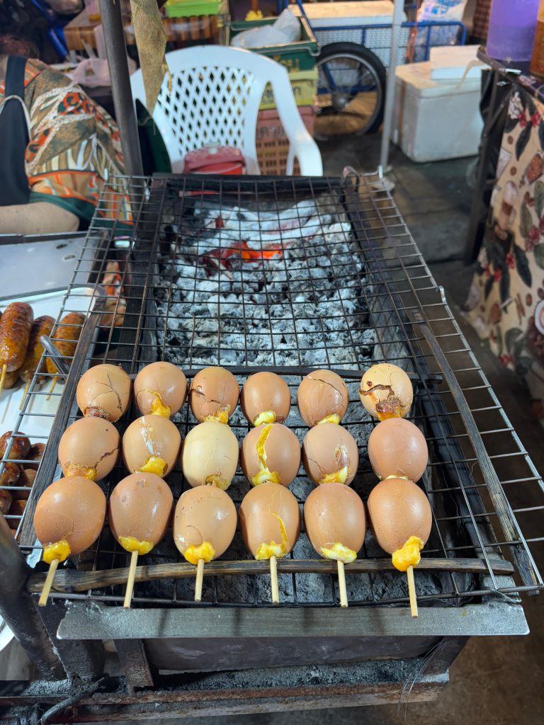 phuket thailanda patong night market