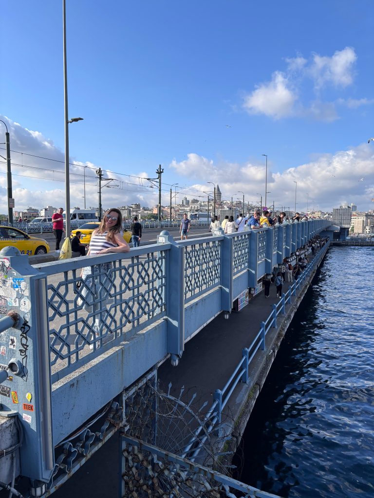 ce faci o zi in istanbul podul galata