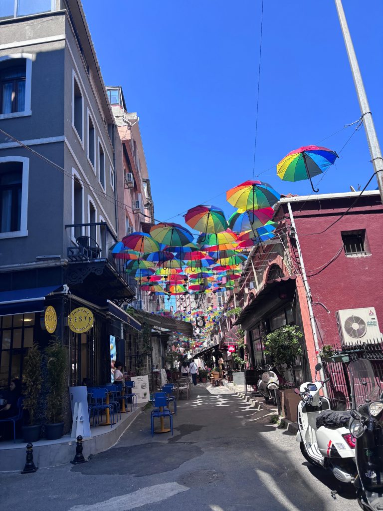 ce faci in istanbul karakoy