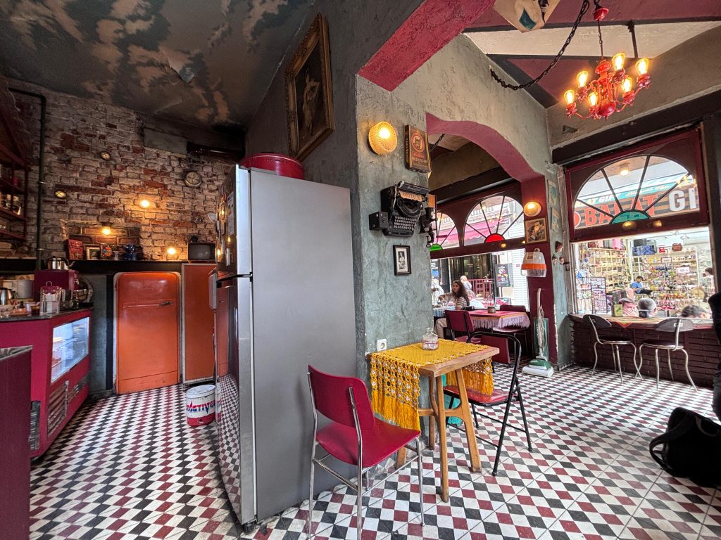 unde mancam in balat istanbul